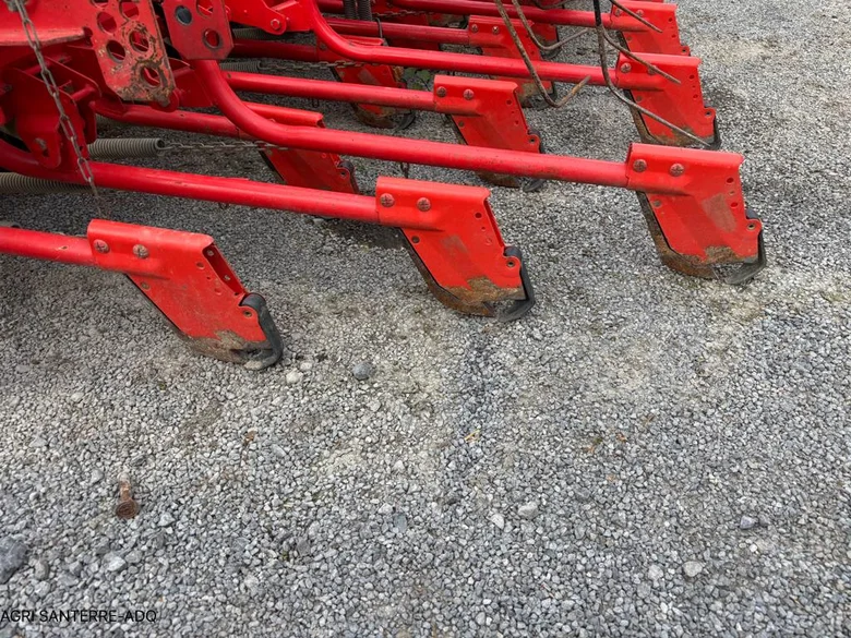 Semoir KUHN VENTA AL 401