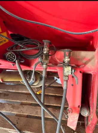 Pulvérisateur et distributeur à engrais KUHN MDS 1132