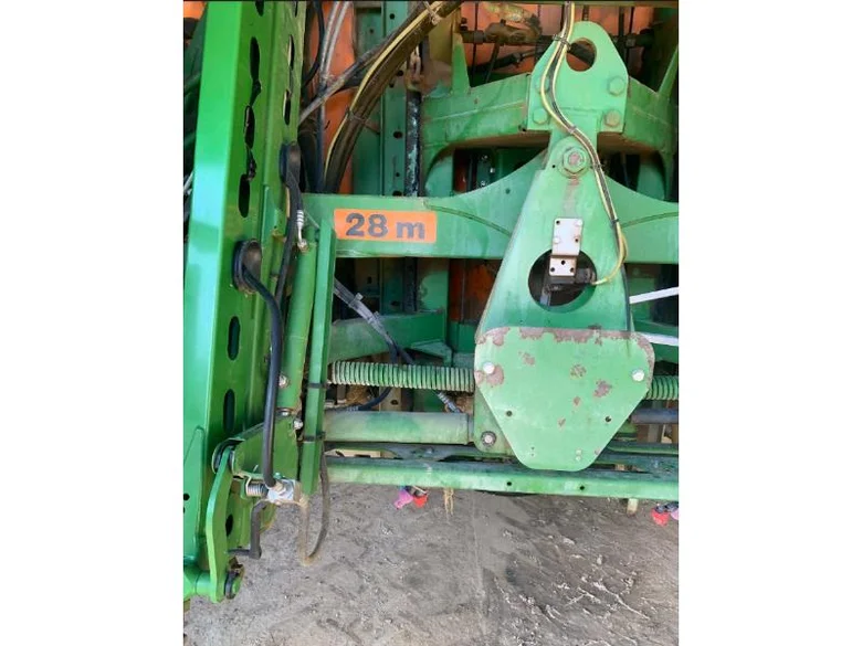 Pulvérisateur et distributeur à engrais AMAZONE UF 1201