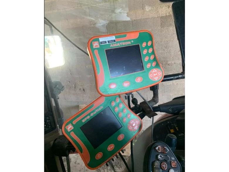 Pulvérisateur et distributeur à engrais AMAZONE UF 1201