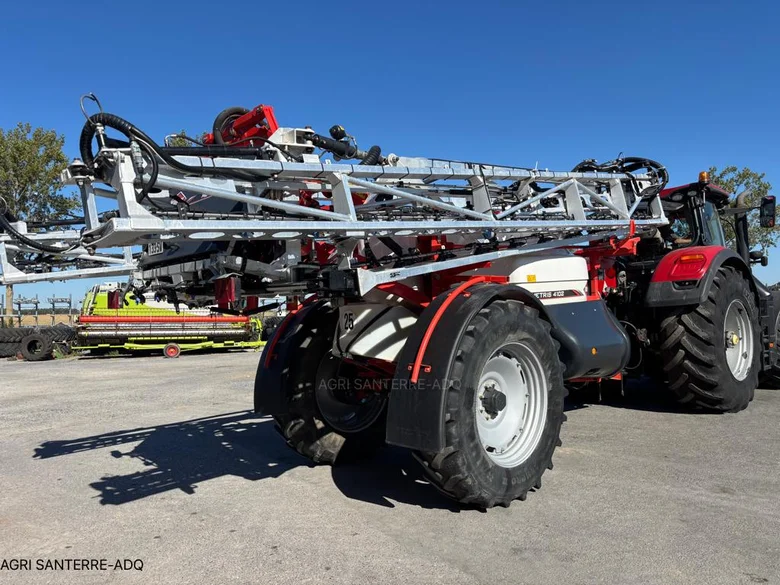 Pulvérisateur et distributeur à engrais KUHN METRIS