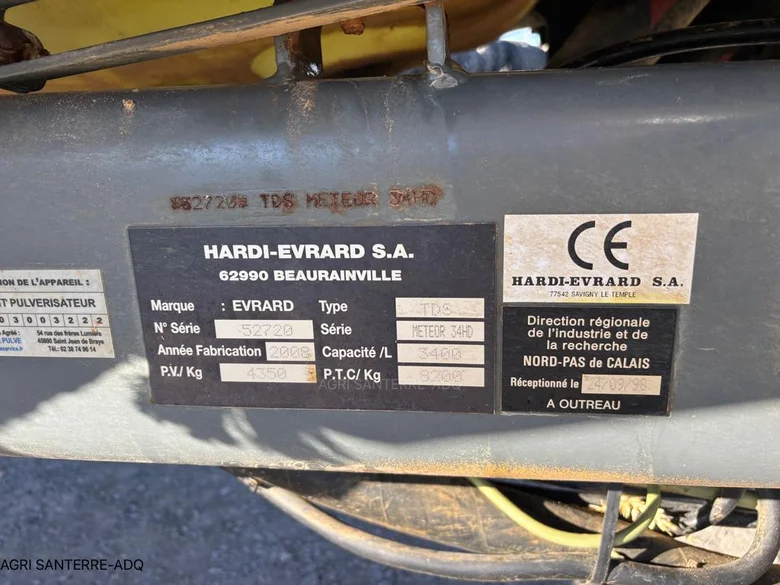 Pulvérisateur et distributeur à engrais EVRARD METEOR