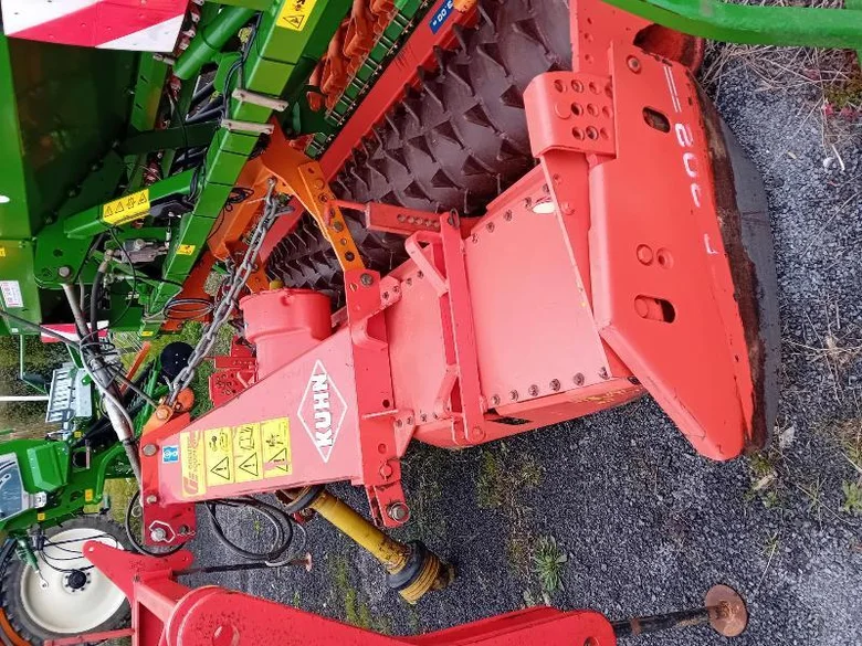 Outil du sol animé KUHN HRB 302