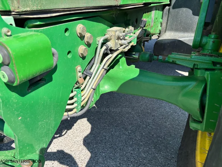 Tracteur JOHN-DEERE 6210 R