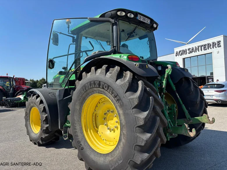Tracteur JOHN-DEERE 6210 R