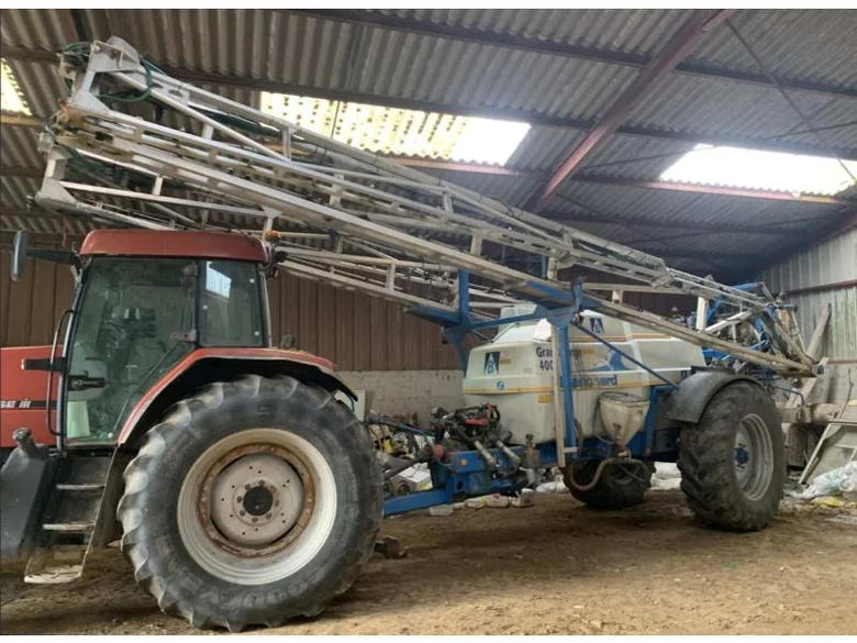 Pulvérisateur et distributeur à engrais BLANCHARD GRAND LARGE