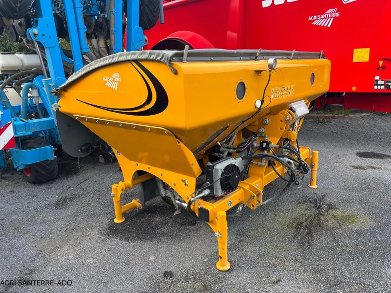 Semoir AGRISEM DSF 1600