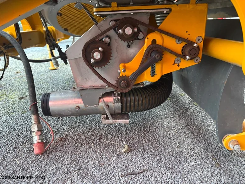 Semoir AGRISEM DSF 1600