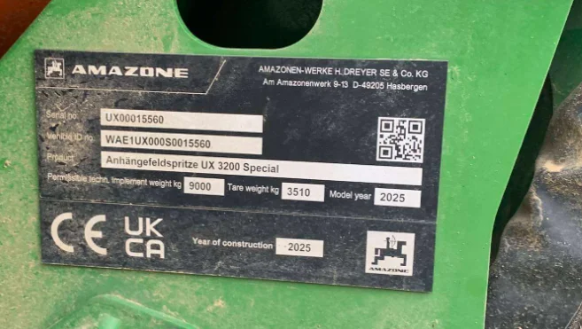 Pulvérisateur et distributeur à engrais AMAZONE UX 3200